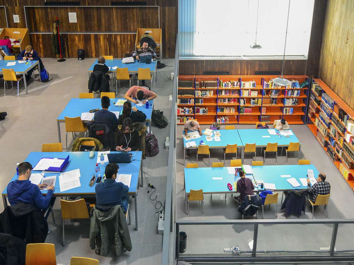 Hasta el 9 de julio, las salas de estudio de la Biblioteca Central Federico García Lorca y la de La Caja del Arte amplían sus horarios con motivo de la llegada de los exámenes 